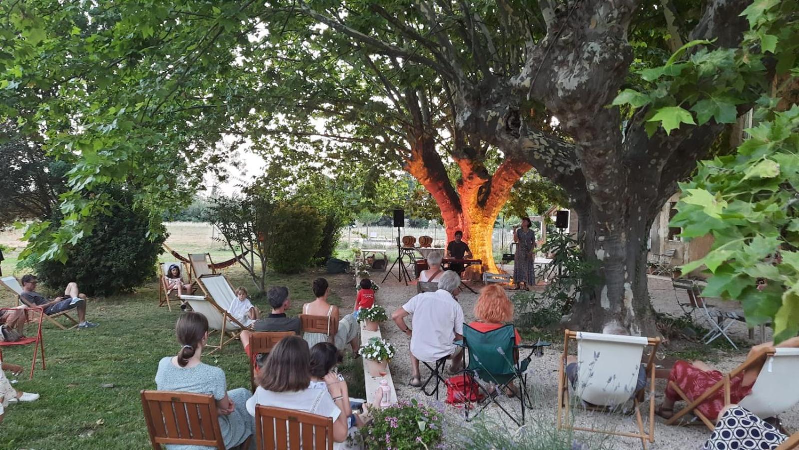 Mas de Karlotte Villa Pernes-les-Fontaines Buitenkant foto